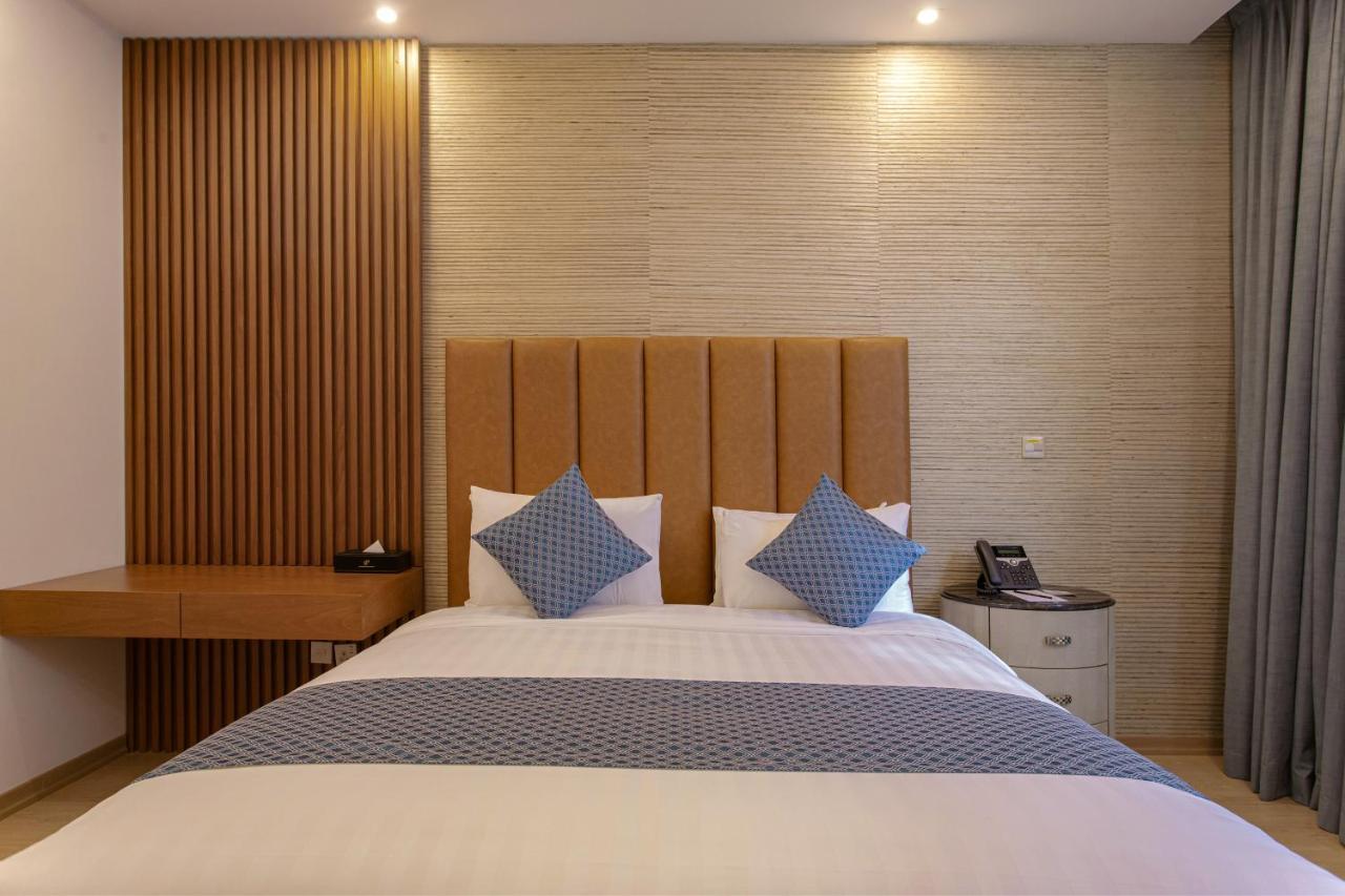 Sarwat Park Hotel Riyadh - Diplomatic Quarter エクステリア 写真